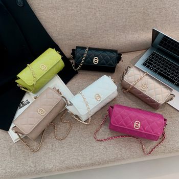 Ženska torba preko ramena, cilindričnog oblika, PU materijal, podstava od sintetičke kože, zatvaranje zipom, jedna naramenica, gradski minimalistički stil