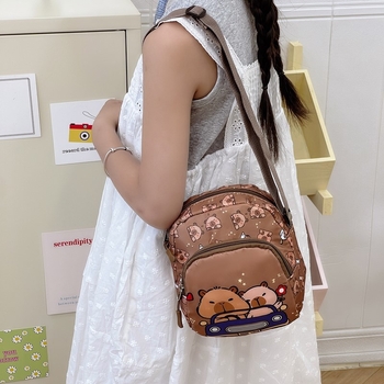 Detská ramenná taška s karikatúrnym vzorom, nylonový materiál, priedušná, na denné použitie v škôke