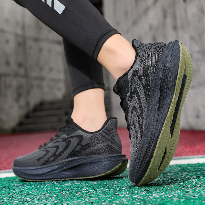 Uniszex Fly Knit hálós felsőrészű sportcipő – könnyű, lélegző, kopásálló, gumitalp, fűzővel