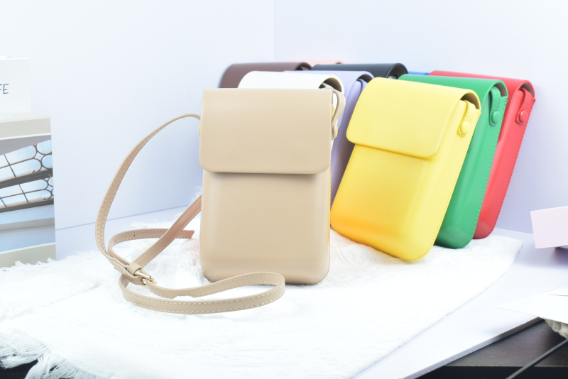 Huaxu PU telefon táska keresztpántos, városi egyszerű stílus, vízszintes négyszögletes forma, záras nyitás