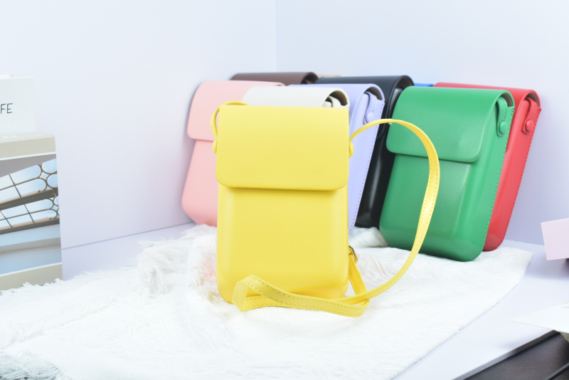 Huaxu PU telefon táska keresztpántos, városi egyszerű stílus, vízszintes négyszögletes forma, záras nyitás