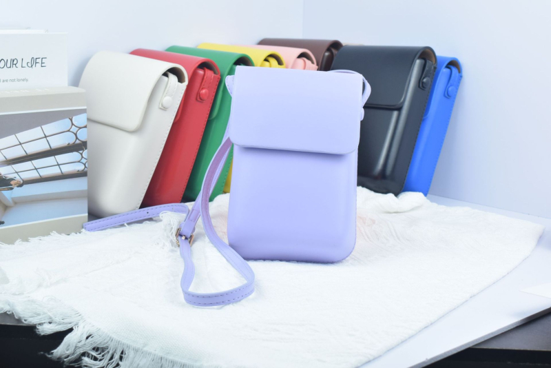 Huaxu PU telefon táska keresztpántos, városi egyszerű stílus, vízszintes négyszögletes forma, záras nyitás