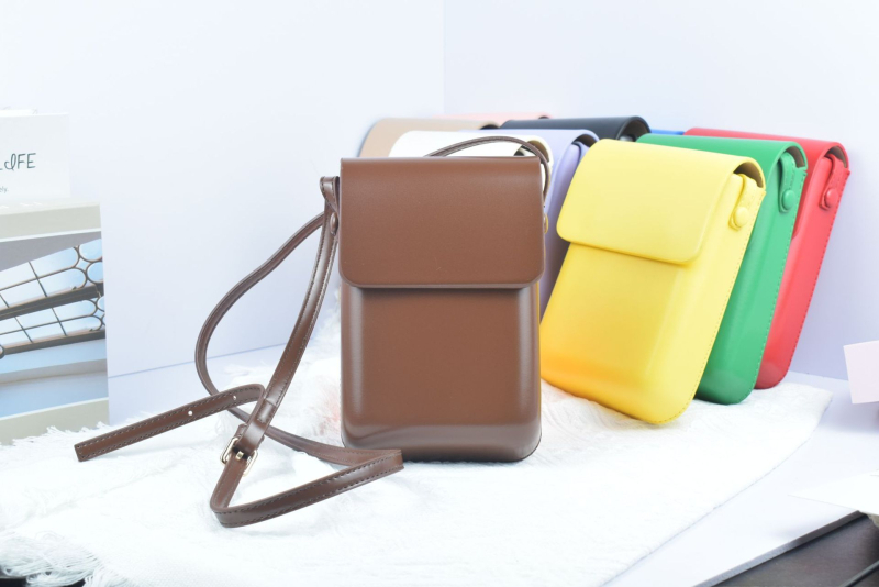 Huaxu PU telefon táska keresztpántos, városi egyszerű stílus, vízszintes négyszögletes forma, záras nyitás