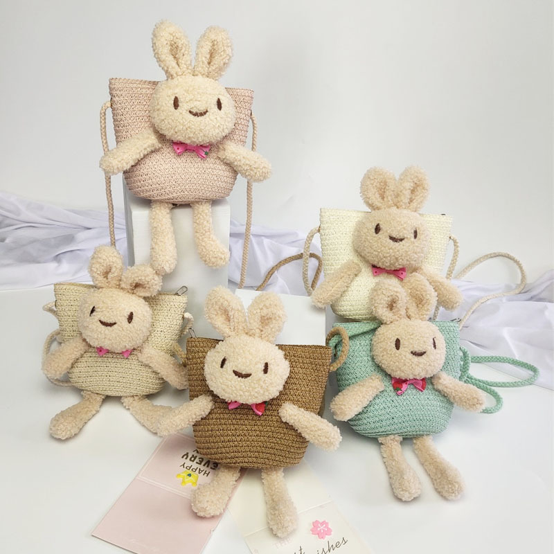 Szalmából készült keresztpántos táska gyerekeknek – rajzfilm rovar minta, gyerekbarát aranyos stílus, Gilatu