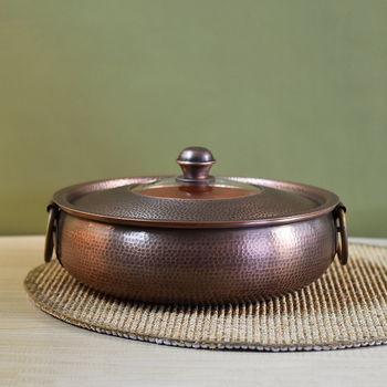 Bakrena posuda za vruću hranu s višeslojnom dnom i bakrenim poklopcem, model DSTY456, kapacitet 4.1–6 L i 2.1–4 L, kompatibilno sa svim pločama
