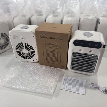 Mini stolni ventilator s ugrađenom baterijom i raspršivačem magle – 3 brzine, oscilacija gore-dolje, ovlaživač
