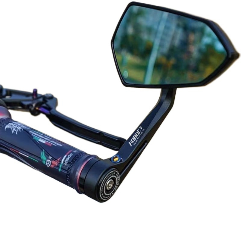 Univerzalni retrovizor za upravljač motocikla