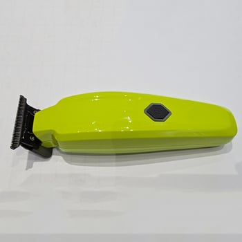 Otthoni használatra szánt elektromos hajvágó kerámia penge, beépített akkumulátor 1200–2000mAh, kefés motor, AC-es tápegység