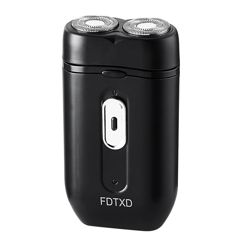 Elektromos borotva forgó fejjel, két pengével, kefés motor, mosható fej, működési idő 30–45 perc, töltési mód