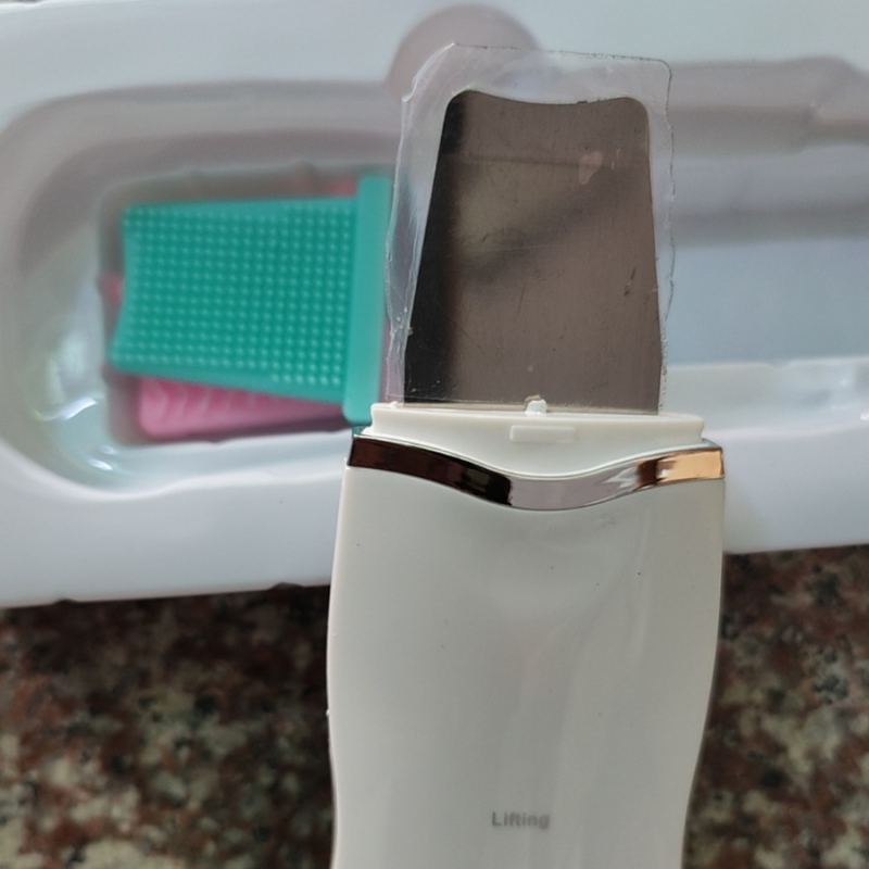 Ultrahangos arctisztító készülék arcra, hordozható, beépített 300–500 mAh akkumulátor, IPX0 besorolás, háztartási használatra