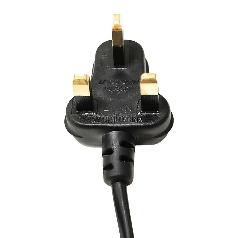 Захранващ кабел със три щепсела и осем краища, BS стандарт, за настолна лампа и аудио оборудване