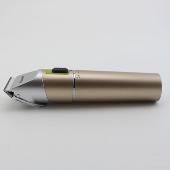 Profesionalni električni klipper za kosu F21 s brushless motorom, keramički rezački nastavak, ugrađena baterija 2000–4000 mAh, radno vrijeme 3–6 sati