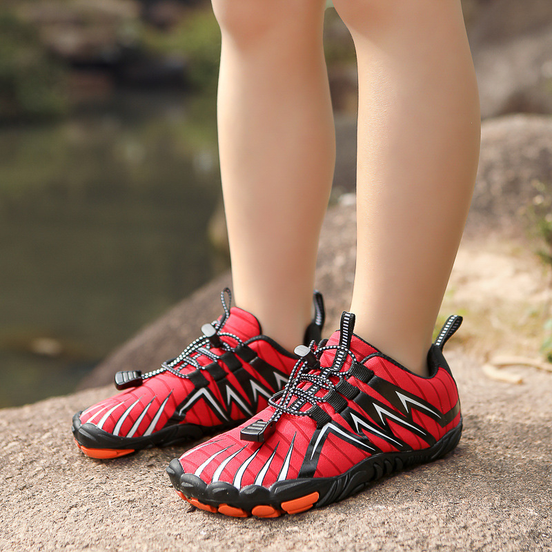 Παιδικά παπούτσια για υπαίθρια πεζοπορία — αντιολισθητική καουτσούκ σόλα, χαμηλό επάνω μέρος, μπροστινά κορδόνια, βαμβακερή επένδυση, κατάλληλα για βουνά και μονοπάτια