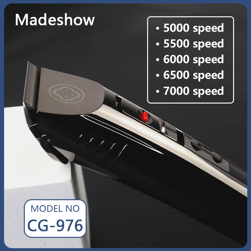 Ake Mei 976 professzionális haja vágó, titánium ötvözetű vágófej, kefés motor, beépített akkumulátor 2000–4000 mAh, üzemidő 3–6 óra, vízálló ház, részben öblíthető tisztítás