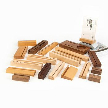 Masivna drvena baza za stolni kalendar – minimalistički dizajn od orahovog drveta, pogodna za kartice, fotografije, razglednice i meni (Materijal: orahovo drvo; Stil: modern minimalistički; Šifra proizvoda: Solid wood desk calendar base)