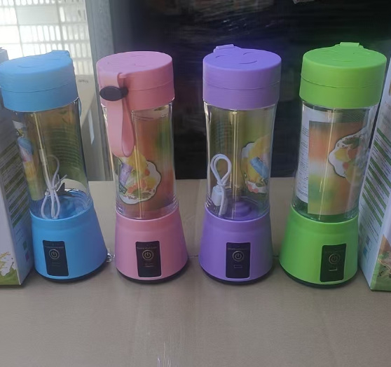 Prijenosna USB bežična posuda za cijeđenje soka, pet noževa ili više, unutarnji spremnik od hrane PC plastike, kapacitet 401–600 ml, tih rad