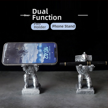 Držiak na pero — Rytier v brnení, stolová ozdoba, suvenír k promócii (Materiál: živica; Model: Sf-pen holder; Značka: Ordinary; Tlač loga: Áno)