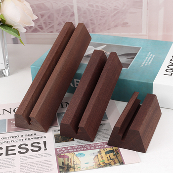 Drvena osnova za stolni kalendar od bukovog drveta - moderni minimalistički stil, mogućnost ispisa logotipa, pogodna za dom i ured, držač za kartice i razglednice