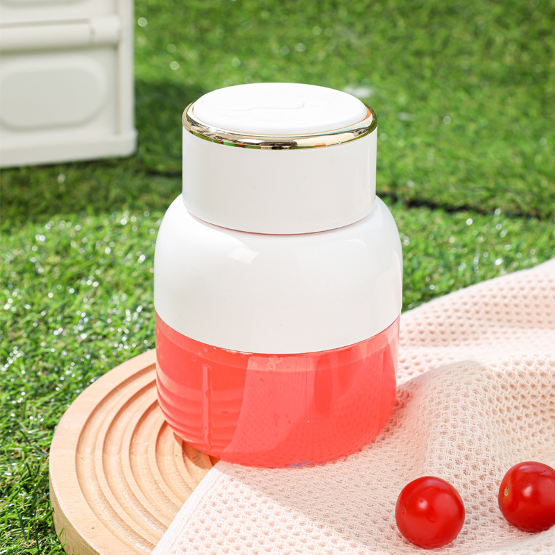 Prijenosna čaša za sok s ugrađenom baterijom (601–800 ml; Snaga ≤200 W; Brzina 18001–20000 rpm; 5 ili više oštrica)