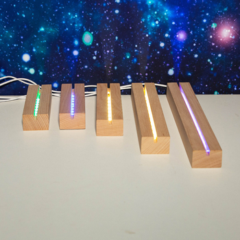 LED osnova od bukovog drveta za staklenu sliku uz noćnu svjetiljku — moderan minimalistički stil