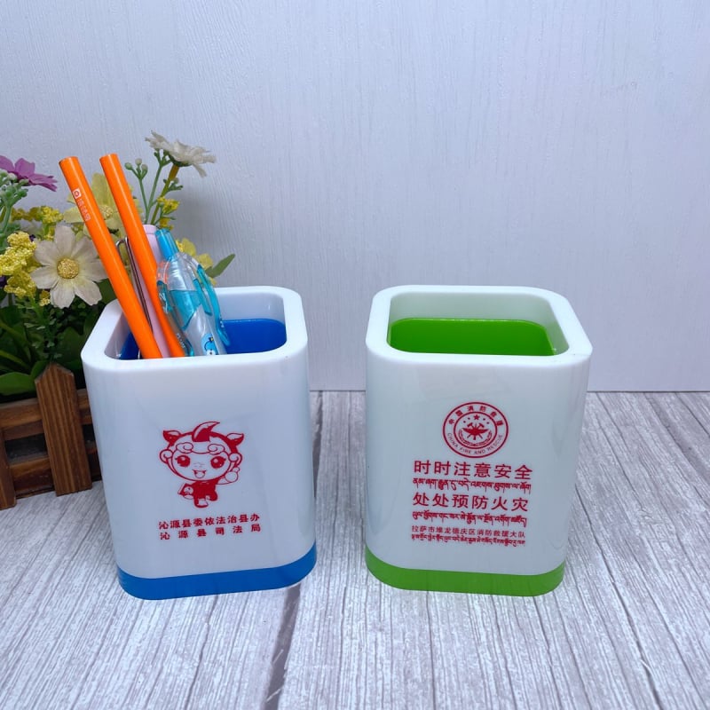 Πλαστικό τετράγωνο δοχείο για στυλό, διπλού επιπέδου, με εκτύπωση λογότυπου, μοντέλο 02