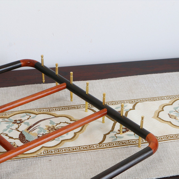 Držač za četkice od drva u novom kineskom stilu – HFQT; materijal: drvo (masivno); model: mali; uvoz: Ne; IP ovlaštenje: Ne