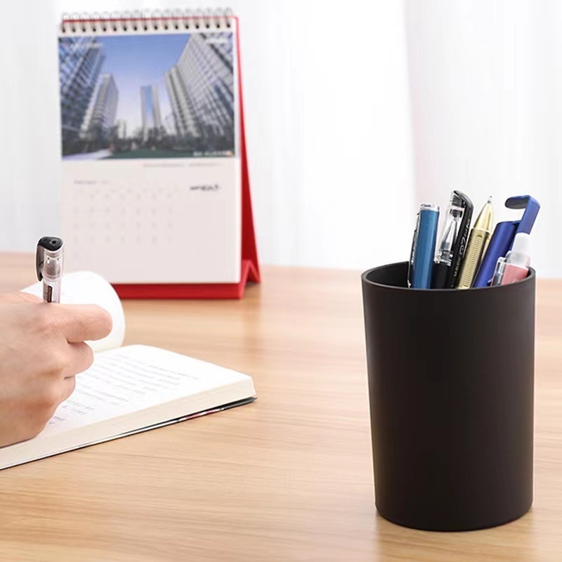 Kerek műanyag tolltartó és kozmetikai tároló, modell 80-100, testreszabható