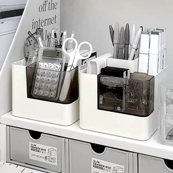 Több rekeszes, függő tolltartó — műanyag, négyzet alakú asztali tároló, diákok számára