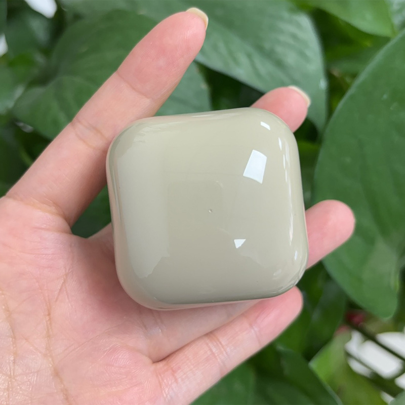 Električni brijač s rotirajućom glavom od 3 oštrice, IPX7 vodootporan, ugrađena baterija 300–500 mAh, 80 minuta rada, brushless motor