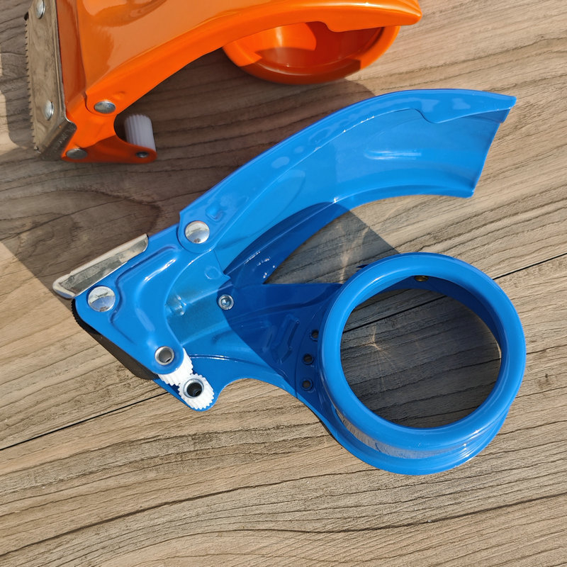 Tăietor de bandă adezivă 0804 – Construcție metalică, Model 0804, Greutate netă 215 g