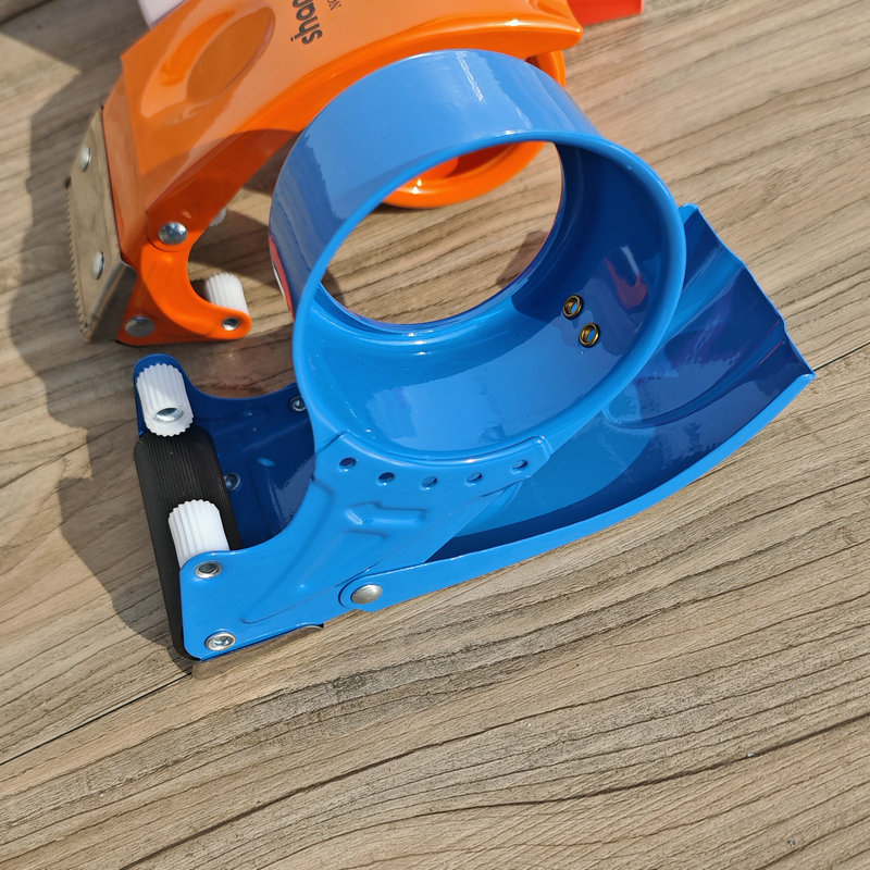 Tăietor de bandă adezivă 0804 – Construcție metalică, Model 0804, Greutate netă 215 g