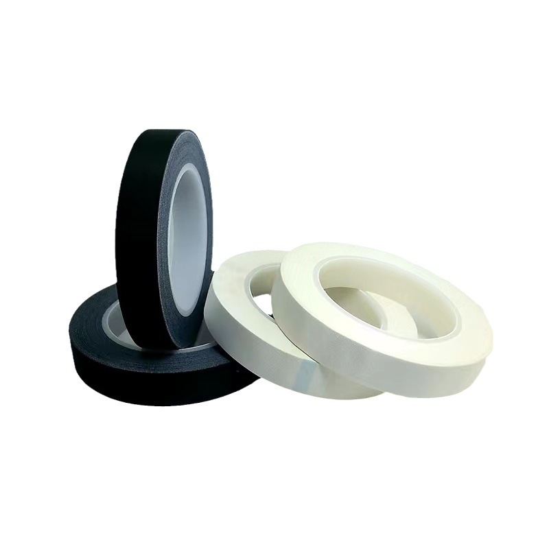 Ταινία μόνωσης από ακετατικό ύφασμα για καλώδια – υψηλή θερμοκρασία, υψηλή πρόσφυση, φλογοανθεκτική (Υπόστρωμα: ακετατικό ύφασμα με ακρυλική κόλλα; Σύστημα κόλλας: καουτσούκ-βάση; Πάχος: 0,22 mm; Πυρήνας: χαρτόνι; Ιξωσιότητα: 23 N/mm)