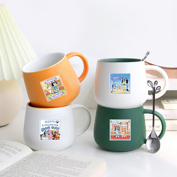 Bruin cartoon naljepnica rolna za DIY projekte — Marka Xin Cheng; Materijal: non-dry glue; Stil: cartoon; Obrada: printing; Šifra proizvoda JU1415.