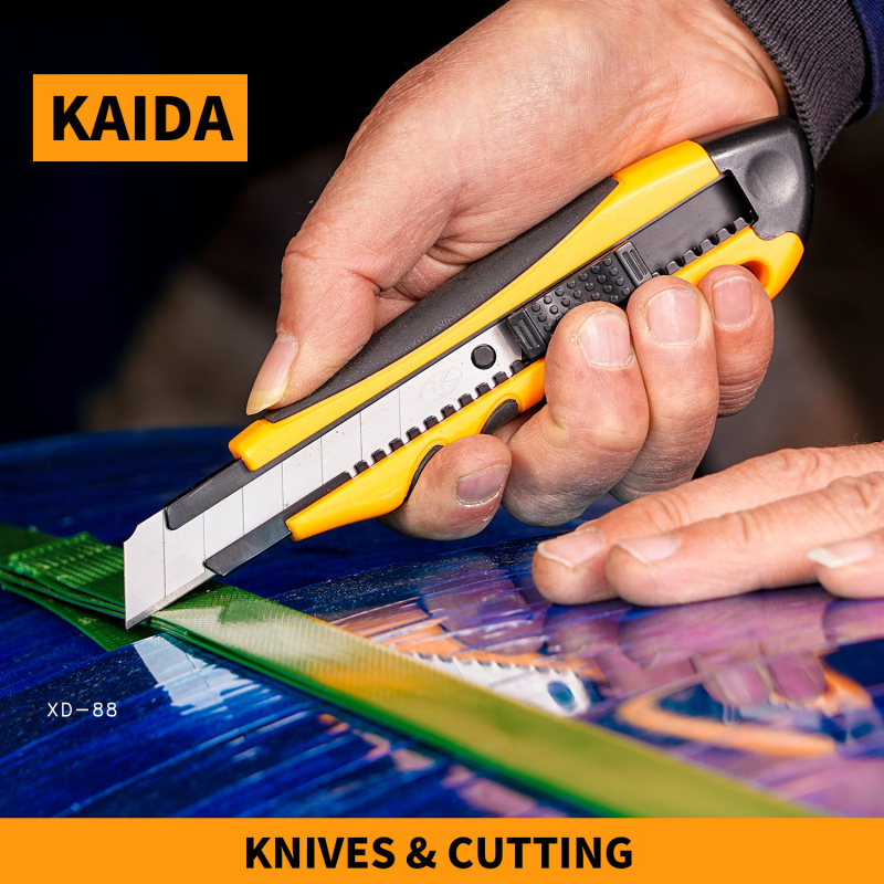 Kaida XD-88 ABS plastično premazan univerzalni nož za rezanje; Oštrica 0.5×18×100 mm; Težina 80 g