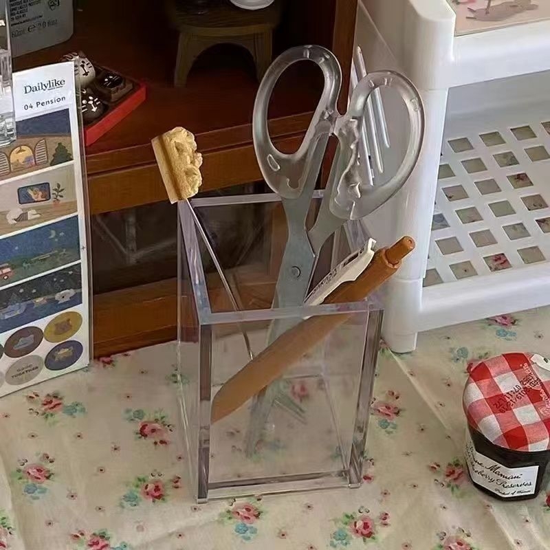 Akrilni držač za olovke s tri odjeljka, kvadratni plastični dizajn, bez logotipa, bez IP ovlaštenja