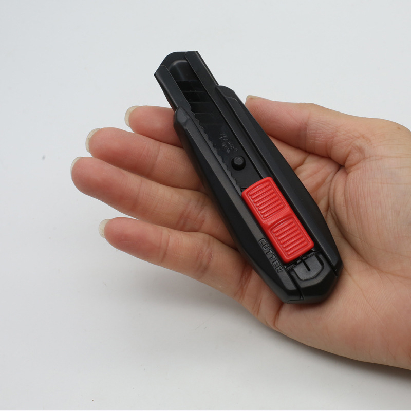 Mini irodai késállvány — Modell RG051, Fém és Műanyag, Láp 0.5×18×60 mm, Nettó tömeg 44 g