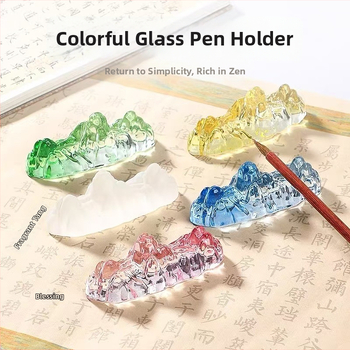 Krištáľový držiteľ na pero s farebnou glazúrou, motív hôr a riek, čínskeho štýlu (Materiál: Kryštál; Model: Držiteľ na pero; Tlačené logo: Áno; Prispôsobenie: Áno; Importované: Nie; IP: Nie)