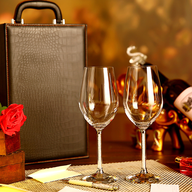 Borospohár és decanter készlet, öt darabból álló, üvegből készült, ajándékdobozos csomagolás