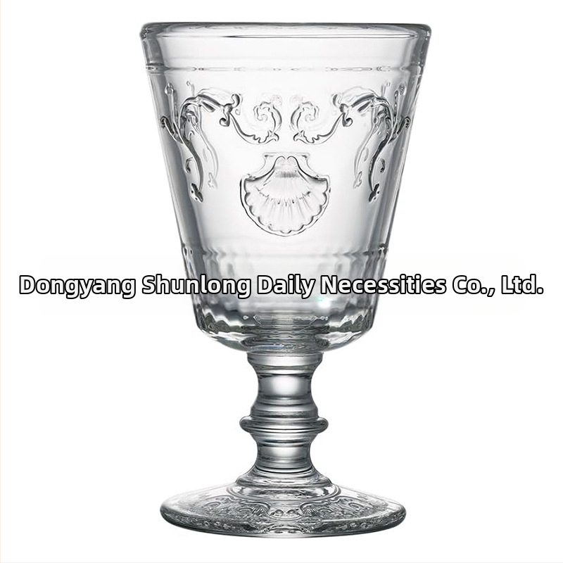 Francúzska reliéfna sklenená pohár na víno s vysokou stopkou, Versailles-inšpirovaný retro luxus, objem 301–400 ml