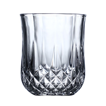 Pahar din sticlă temperată pentru băuturi spirtoase – stil minimalist modern, potrivit pentru baruri