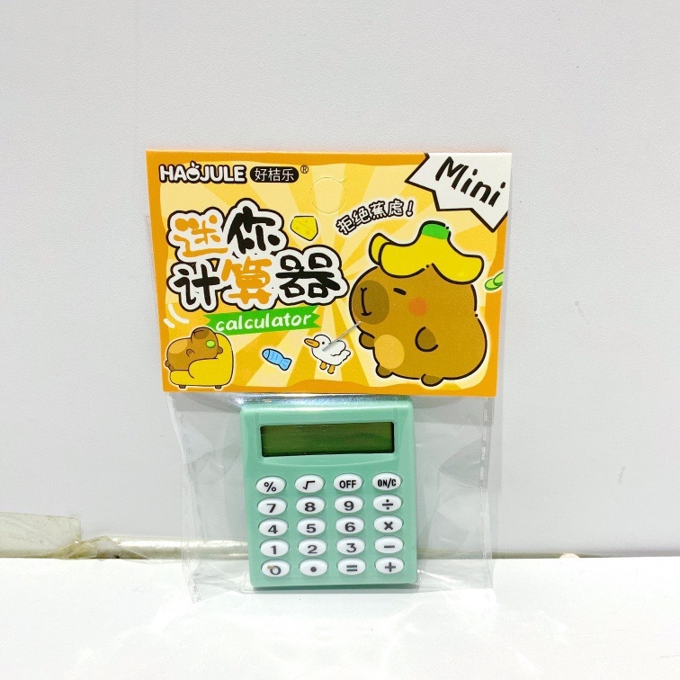 Calculator aritmetic, afișaj de 8 cifre, corp din plastic, alimentat cu baterie tip buton, design pătrat compact