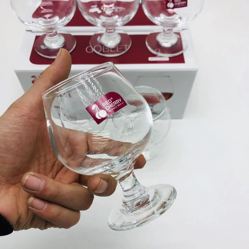 Staklena čaša za crveno vino Jin bin, kapacitet 201-300 ml, moderni minimalistički stil, proziran dizajn, težina 156 g