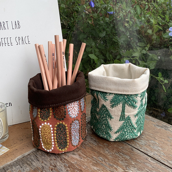 Držač za olovke i četke za šminku od platna za stolnu organizaciju — kružnog oblika; Marka: Big star & little moon; Model: Jedna veličina odgovara svima; Materijal: platno; Prilagodba: Da
