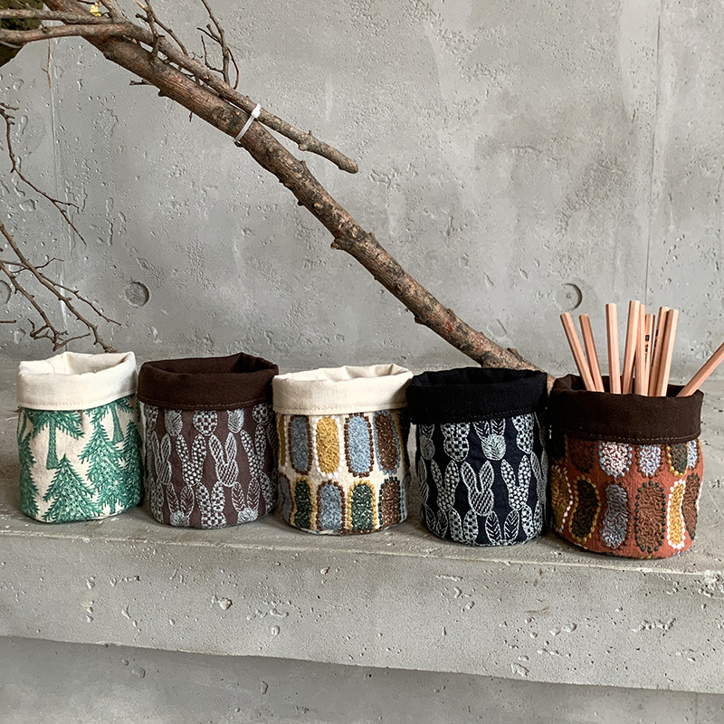 Držač za olovke i četke za šminku od platna za stolnu organizaciju — kružnog oblika; Marka: Big star & little moon; Model: Jedna veličina odgovara svima; Materijal: platno; Prilagodba: Da