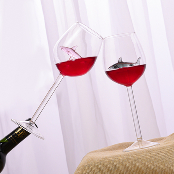 Set čaša za vino s motivom ajkule, borosilikatno staklo, moderni stil, mogućnost prilagodbe logotipa, težina oko 100 g