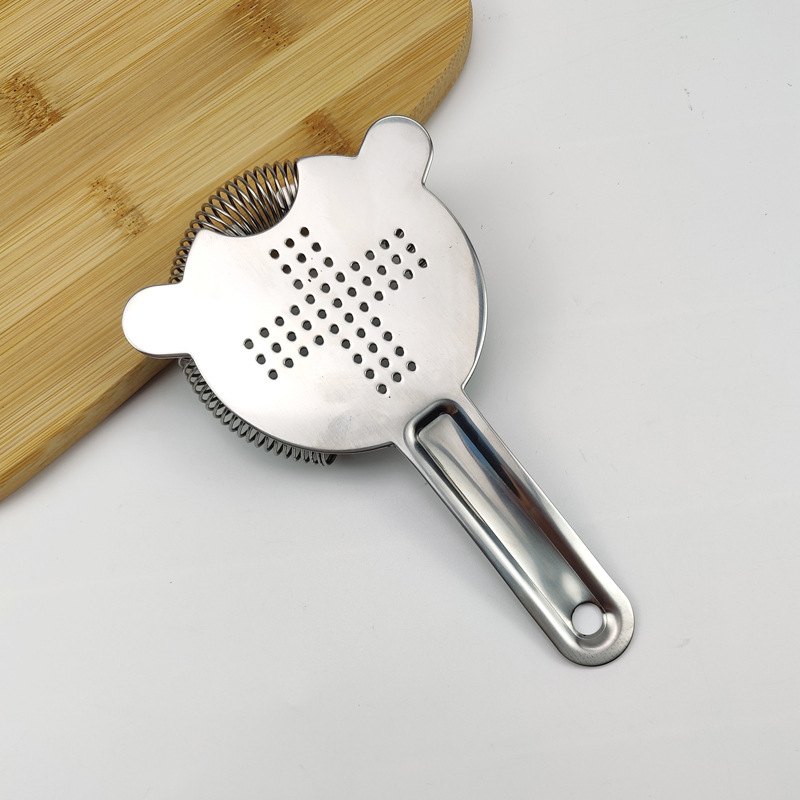 Rozsdamentes acél koktél szűrő jégelválasztóval – keresztszűrő, koktél készlet, modern minimalist dizájn, 90 g, 2020 ősz