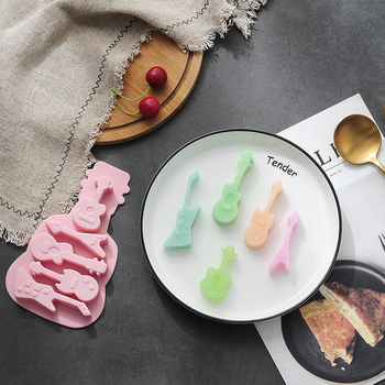 Gitár alakú szilikon sütőforma – csokoládé és sütemények (Anyag: szilikon; Használat: sütés; Kategória: sütőformák)