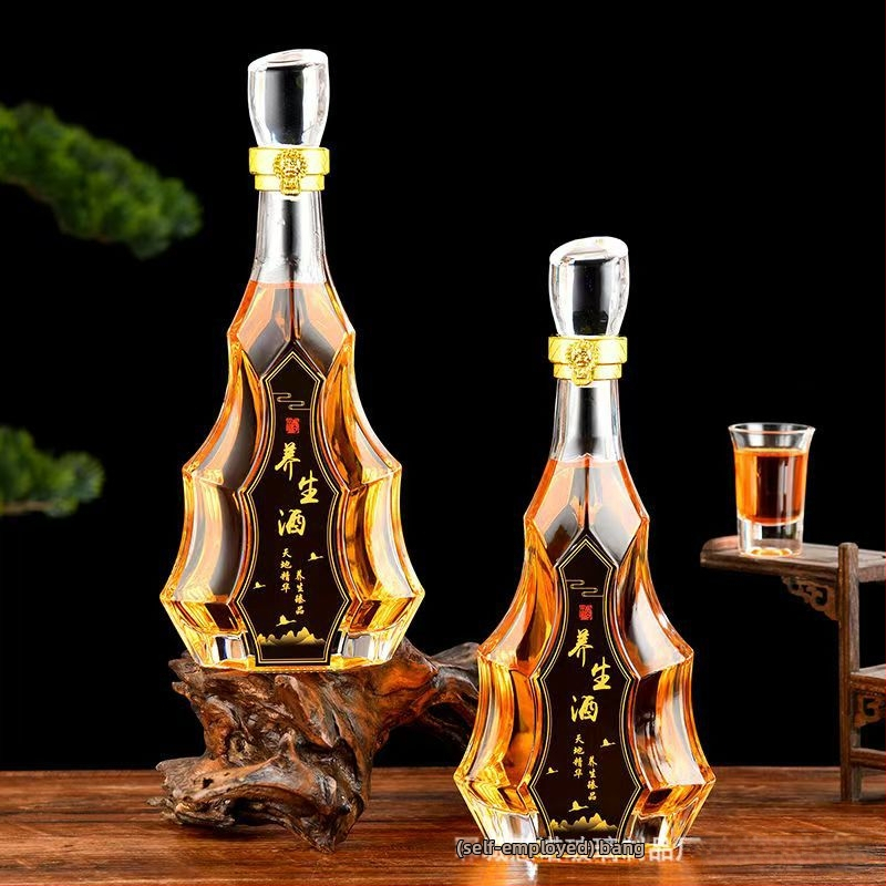 Kryštálové sklenené fľaša, 580 g, značka Independence, čínskeho štýlu, balené v krabici, uvedenie na trh Zima 2023