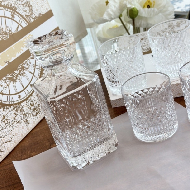 Premium kristalno-stakleni set čaša za viski u poklon kutiji, lagani luksuzni retro stil, 5 komada, 20 komada u paketu