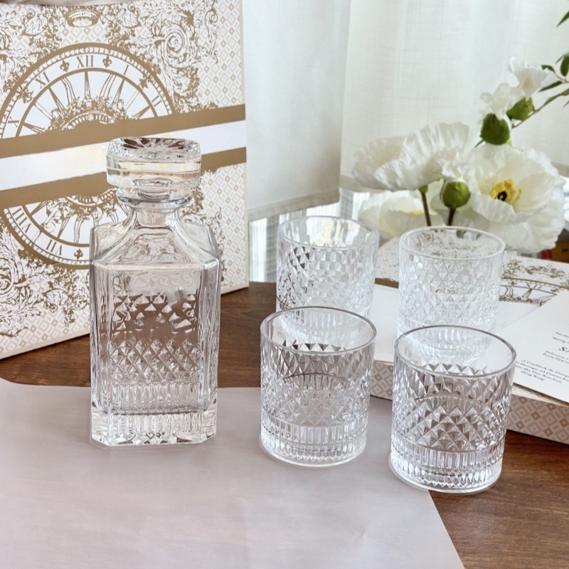 Premium kristalno-stakleni set čaša za viski u poklon kutiji, lagani luksuzni retro stil, 5 komada, 20 komada u paketu